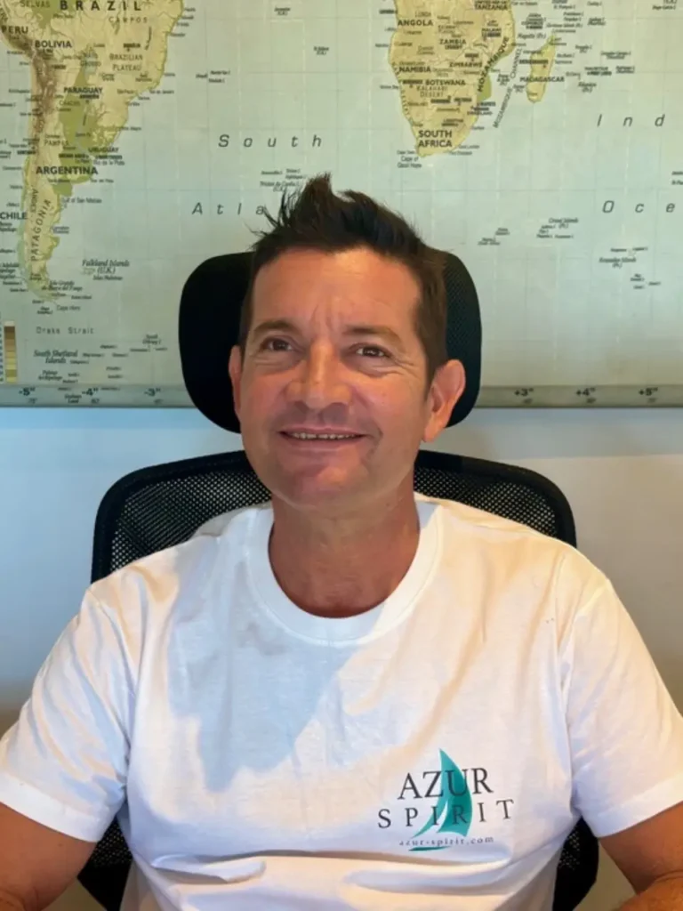 Location Bateau Catamaran Martinique Skipper Marin Plage Salines Rocher Diamant Activites Nautiques Conciergerie Gardiennage Reparation Moteur Expertise Marina Azur Spirit.pngimg 1114 1 1